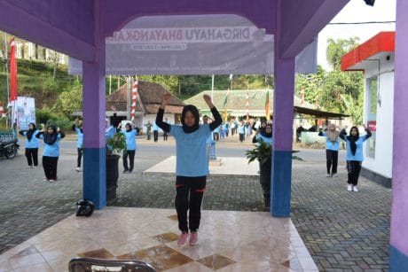 TMMD, April Bangga Jadi Instruktur Senam Satgas TMMD