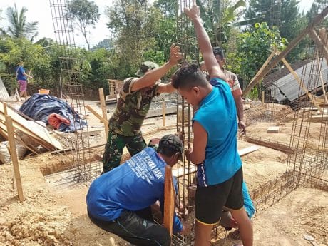 30 Personil Terbagi Untuk Pengerjaan Rehab Masjid Dan Pengerjaan Jalan