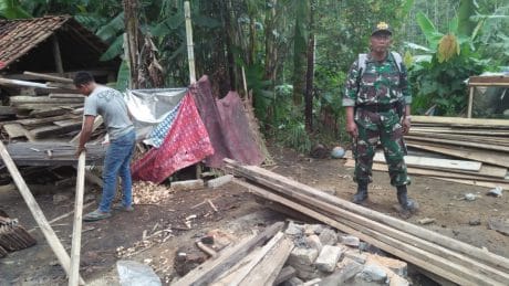 TMMD, Kebutuhan Kayu Untuk RTLH Masih Terus Dropping