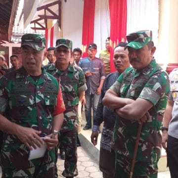 Pangdam IV/Diponegoro Kunjungi Kantor Desa Jatimulya dan Lokasi Pekerjaan TMMD 105