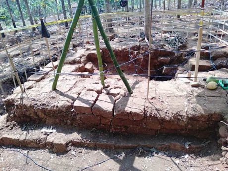 Bangunan Candi Suci Ditemukan di Tonjong Brebes