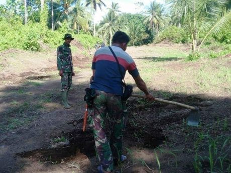 LURAH DUASUDARA LUCKY RUNTUWENE, S.SOS APRESIASI KINERJA SATGAS TMMD 105 KODIM 1310/BITUNG