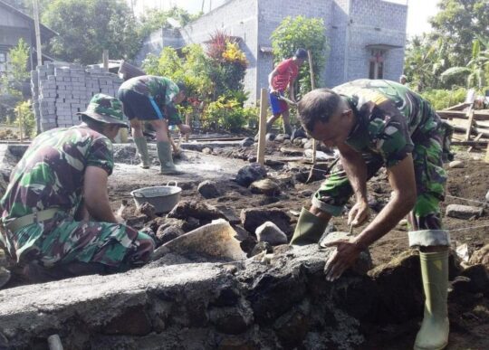 SATGAS TMMD 105 KODIM 1310/BITUNG INGIN WARGA KURANG MAMPU HIDUP LAYAK