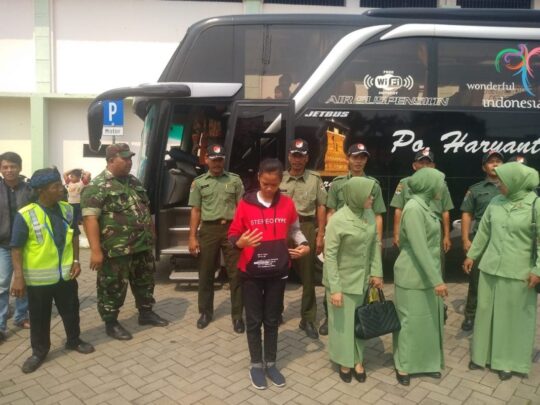 Sukseskan TMMD Bus Vo Harianto Dukung Transfortasi