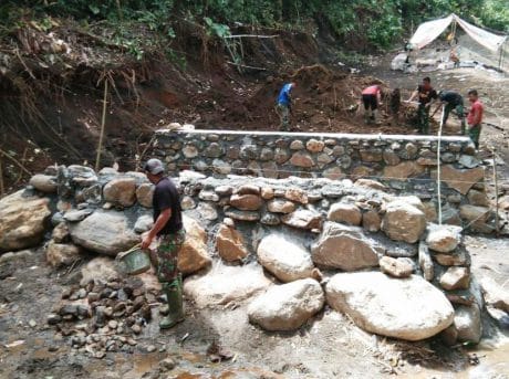 PLAT DUICKER DENGAN UKURAN 6X3X2 METER HAMPIR RAMPUNG