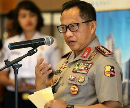 Tito Karnavian Minta Semua Kapolda Serius Berantas Pungli