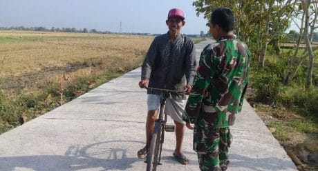 Warga Kalikondang Ini Tak Sabar Nikmati Jalan TMMD