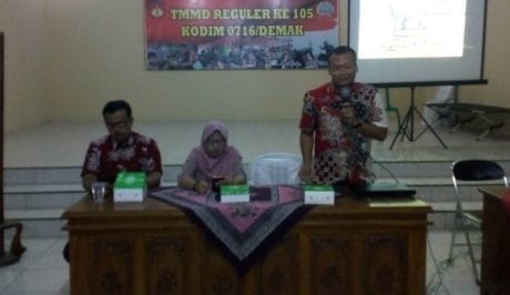 Sejumlah pihak hadi di dalam penyuluhan