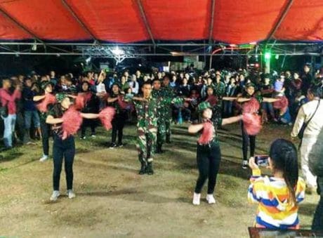 LOMBA TARI GEMU FAMIRE ANTAR RT MERIAHKAN PENGHUJUNG KEGIATAN TMMD