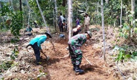 Pembangunan Akses Relokasi Puluhan Kepala Keluarga di Salem Brebes, Terdampak Tanah Bergerak