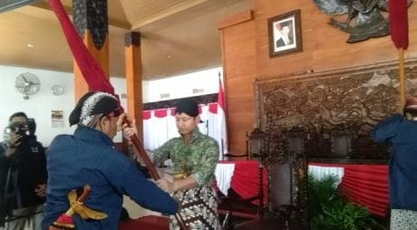 Peringati Hari Jadi ke 825, Bupati Trenggalek Lakukan Prosesi Jamasan Pusaka