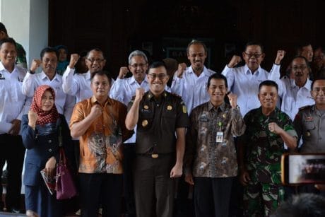 Suyono Apresiasi Ekspansi Kegiatan Sosial PMI Program Bedah Rumah