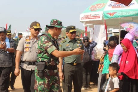 Tutup TMMD 105 Kronjo, Kasdam Jaya Disambut Dandim 0510/Tigaraksa