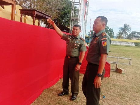 CEK KESIAPAN PENUTUPAN TMMD, DANREM 131/SANTIAGO DATANGI LOKASI UPACARA