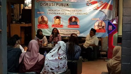 Jaga Kedamaian Ini yang Dilakukan Pemuda Peduli Demokrasi