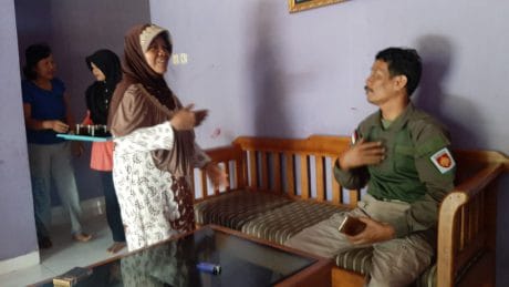 Tim Jurnalis Kodim CIlacap Disambut Bu Armi