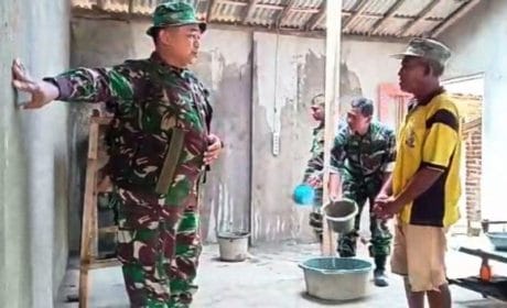 Jelang Hari Jadi TNI, Finishing Rumah Warga Tidak Mampu Di Bumiayu Brebes
