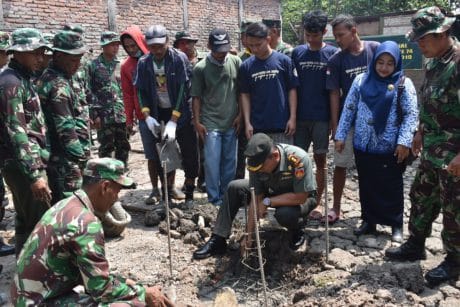 Letakkan Batu Pertama,Dandim Demak Mulai Rehab Rumah Warga Kurang Mampu