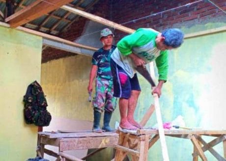 Tiga Pekerjaan Lanjutan Rekonstruksi Rumah Ambruk Milik Kalimah, Bumiayu Brebes