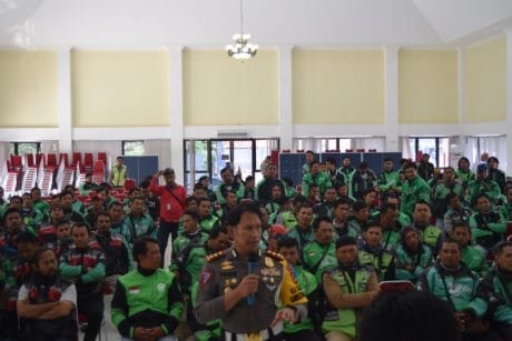 Ramah Tamah Kasatlantas Polres Bekasi Kabupaten dengan Pengemudi OJOL dan OPANG