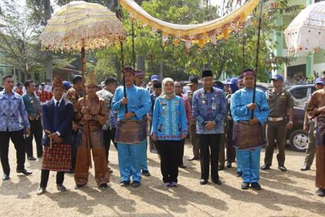 Disambut Bupati Lampura, Wagub Lampung Kunjungi SMA Negeri 3 Kotabumi