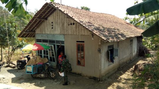 Rumahnya Akan Rehab Program TMMD, Warga Ini Bilang Buat Makan Sehari-hari Saja Susah