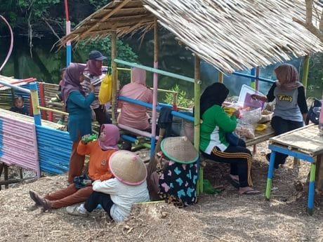 Setelah Ada TMMD Reguler ke- 106 di Desa Cilibang, Dampak Ekonomi Masyarakat Meningkat