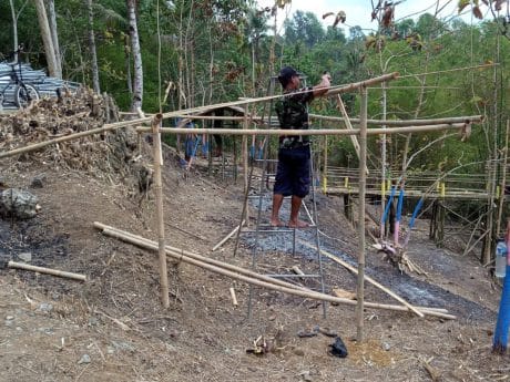 Gubuk untuk Destinasi Wisata Pemancingan Tinggal Beberapa Buah Jadi