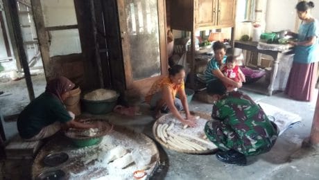 Home Industri Penggerak Ekonomi Keluarga Jadi Kebanggaan Warga Desa Cilibang