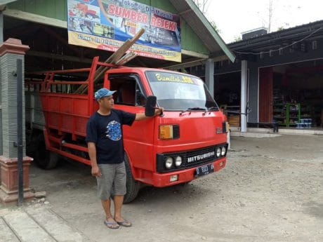 Pengiriman Bahan Bangunan RTLH Program TMMD 106 Kodim Cilacap Siap Meluncur
