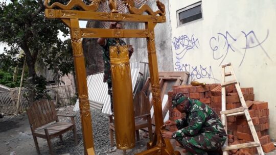 Kentongan untuk Kegiatan Pembukaan TMMD 106 Kodim Cilacap Mulai di Cat