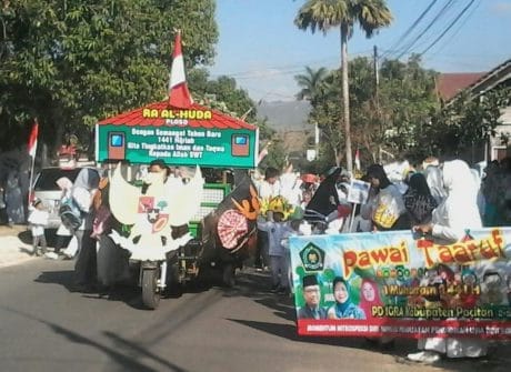 Kemenag Pacitan Adakan Pawai Sambut 1 Muharam Murah Meriah