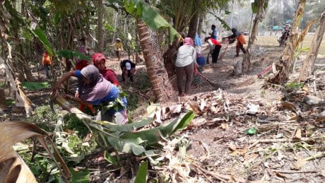 Indahnya Kebersamaan Warga Masyarakat dengan TNI