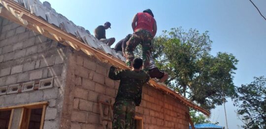 RTLH Pak Boyani Sudah Pasang Genteng