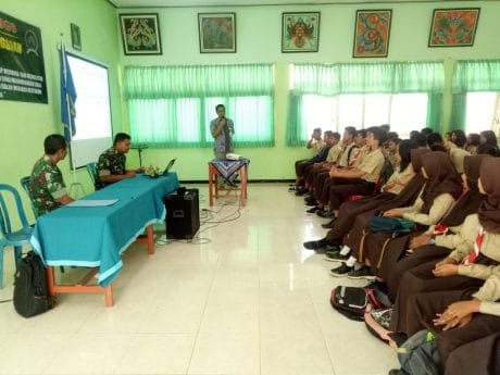 Dwi Ria Hafifah : Hutan Adalah Penyelamat Kita