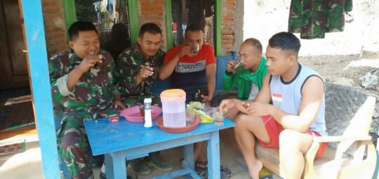 NGOPI MORNING SATGAS TMMD 106 DAN WARGA SEBELUM BERAKTIFITAS