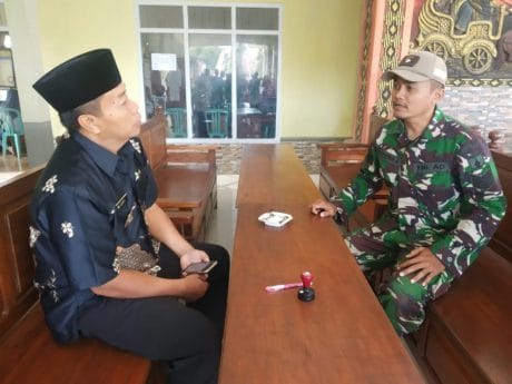 KADES DAN SATGAS TMMD 106 SALING BERSUA