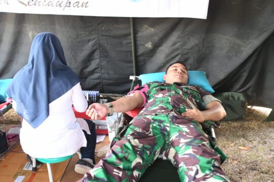 Donor Darah Ikut Sukseskan TMMD 106 Kodim 0818 Kab. Malang-Batu