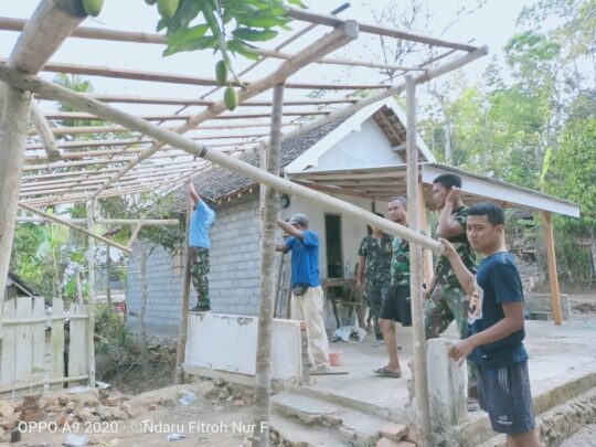 Pembongkaran Rumah Sementara Pak Sumadi