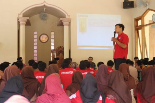Rangkaian Kegiatan TMMD ke 106, Ipda Khoirudin Sosialisasikan Larangan Penyalahgunaan Narkoba