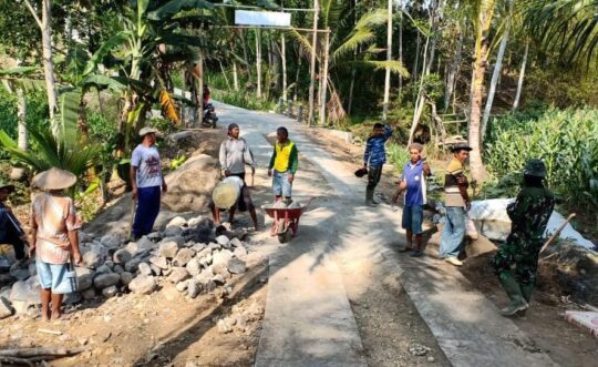 Tumpukan Material Masih cukup untuk kebutuhan Pekerjaan Irigasi