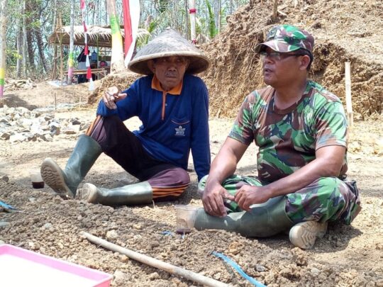 Ini yang Dilakukan Prajurit TNI Kodim Cilacap Saat Istirahat