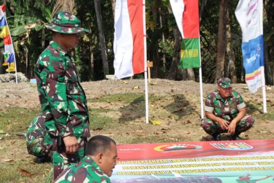 Kasdim Cilacap Pantau Langsung Kegiatan Di Lapangan Desa Cilibang