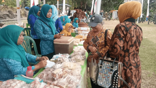 Aneka Panganan Dari Kecamatan Jeruklegi Ikut Hiasi Acara Pembukaan TMMD 106 Kodim Cilacap