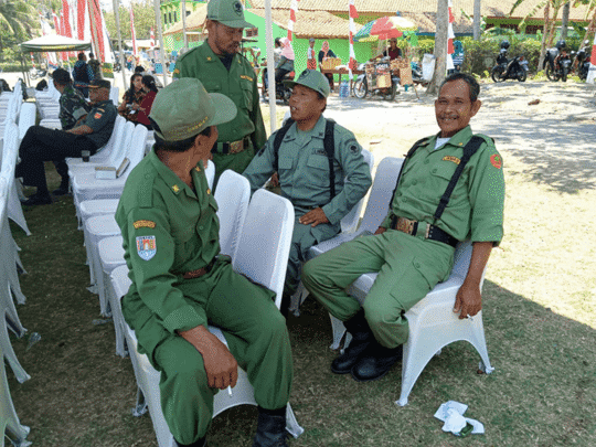 Personil Linmas Pun Ikut Semangat Sukseskan TMMD 2019