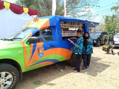 Stand By Mobil Perpustakaan Keliling, Dinas kearsipan Dan Perpustakaan Kabupaten Siap Dukung Pembukaan TMMD