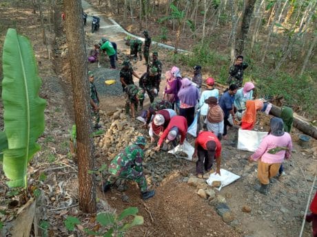 TMMD di Cilacap Fokus Rehab Rumah dan Bangun Jalan