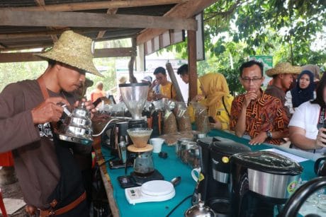 Wabup Amir Sakib Buka Bimtek Pengelolaan Keuangan BLUD Puskesmas & RSUD