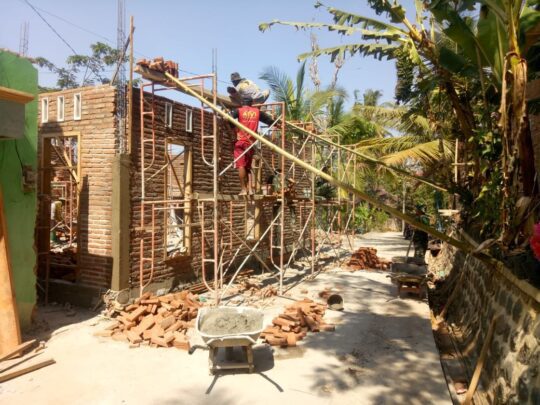 Pembangunan Dinding Masjid Al Huda Hampir ‘Lunas’