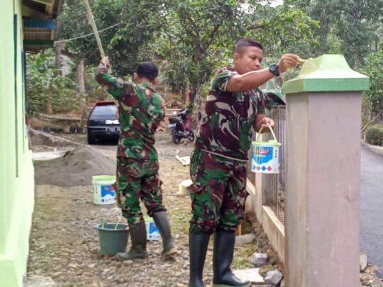 Mushola Al Hikmah Desa Cilibang, Mulai Dicat